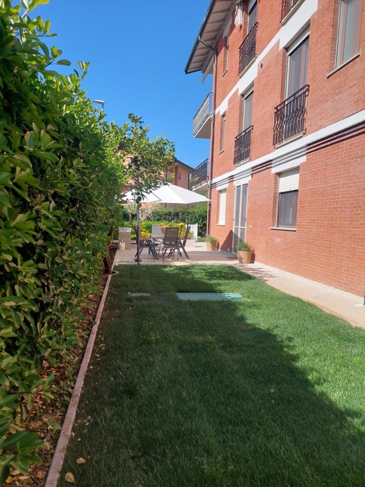 מרינה די פיזה Casa Del Sole Apartments With Garden מראה חיצוני תמונה